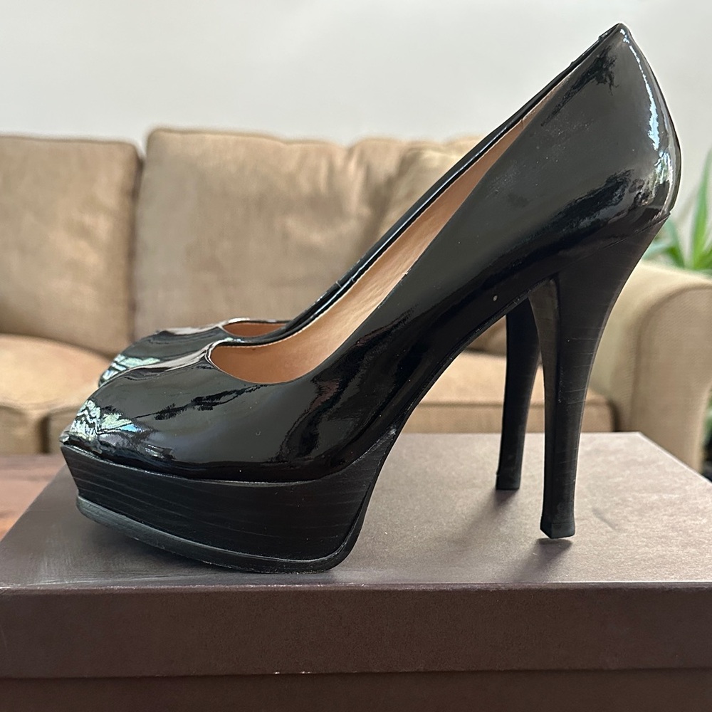 Pour La Victorie Elegant Black High Heels Sz 8 - Patent leather